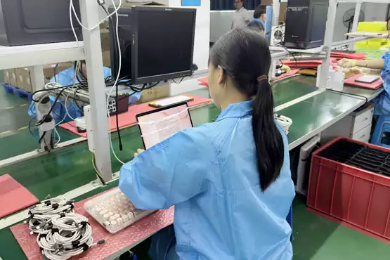Zhuhai Hengcang keyboard production—post-soldering circuit test (avoiding poor contact)