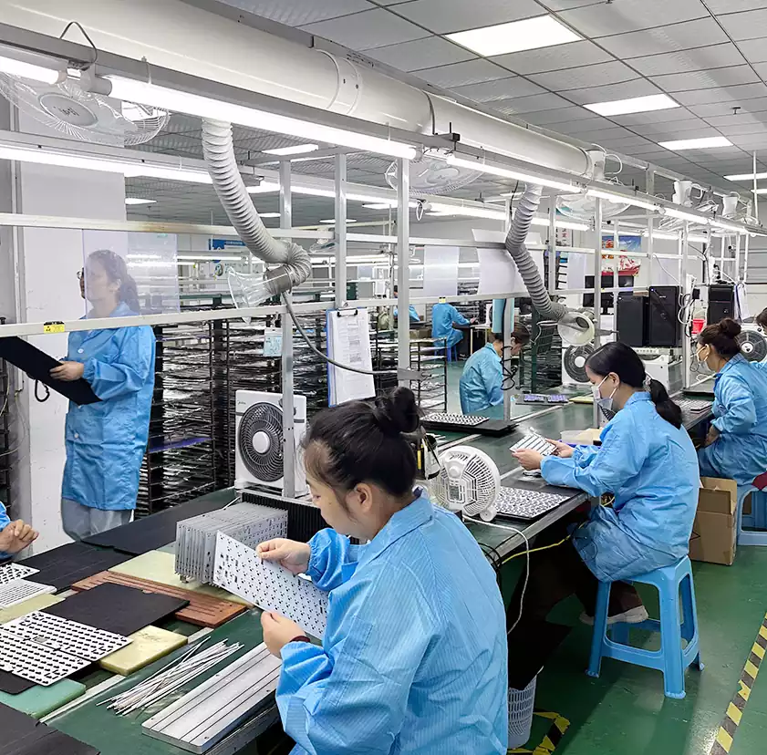 Zhuhai Hengcang commercial keyboard production—SMT soldering for circuit boards (stable signal guarantee)