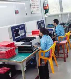 Zhuhai Hengcang SMT AOI inspection—detecting soldering defects on commercial keyboard circuit boards (no missing/skewed components)