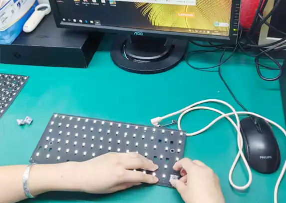 Zhuhai Hengcang e-sports keyboard R&D—switch durability test (50M+ presses verification)